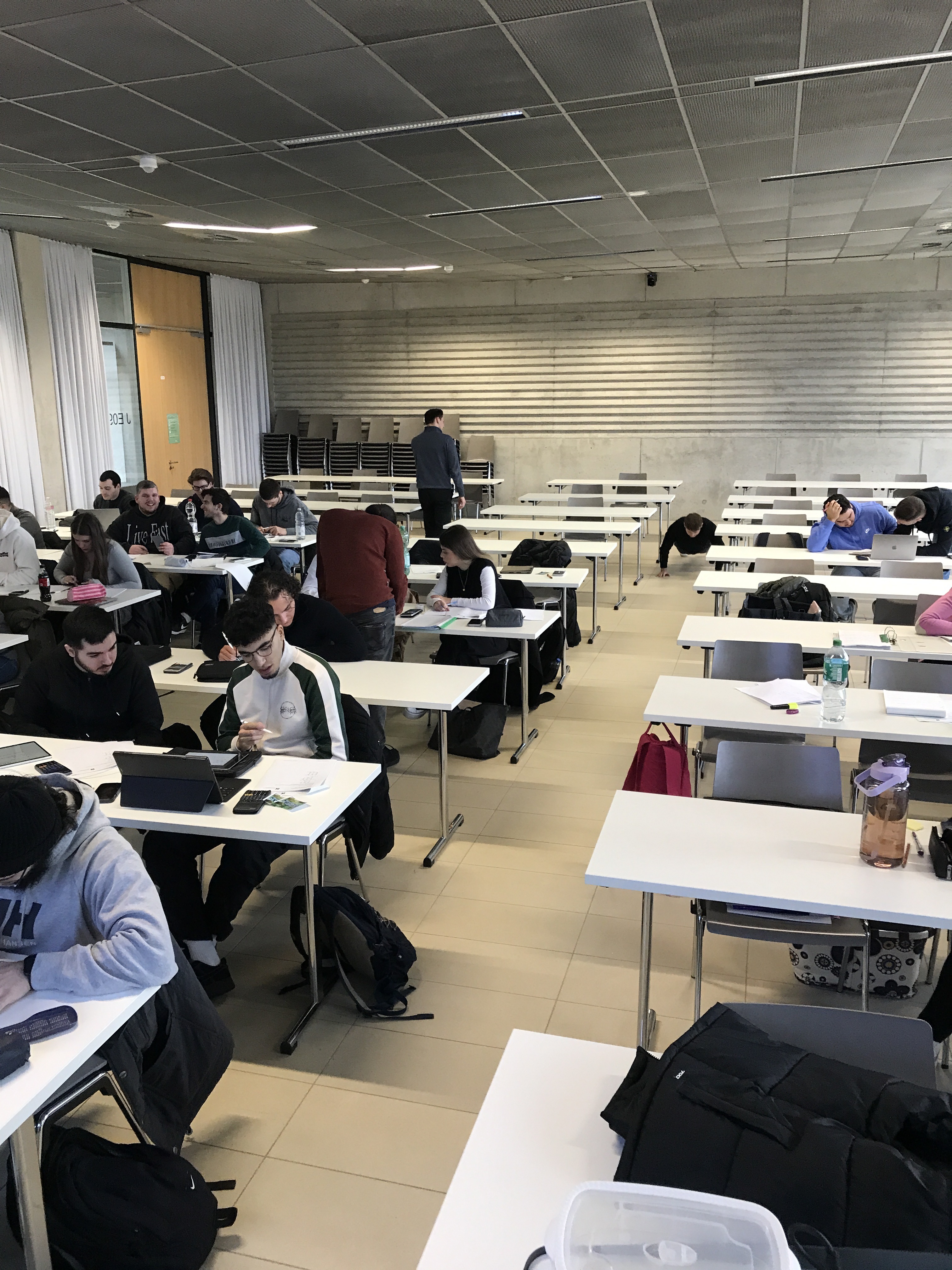 Foto 1 von 3: 2024-02 Bootcamp Elektrotechnik
