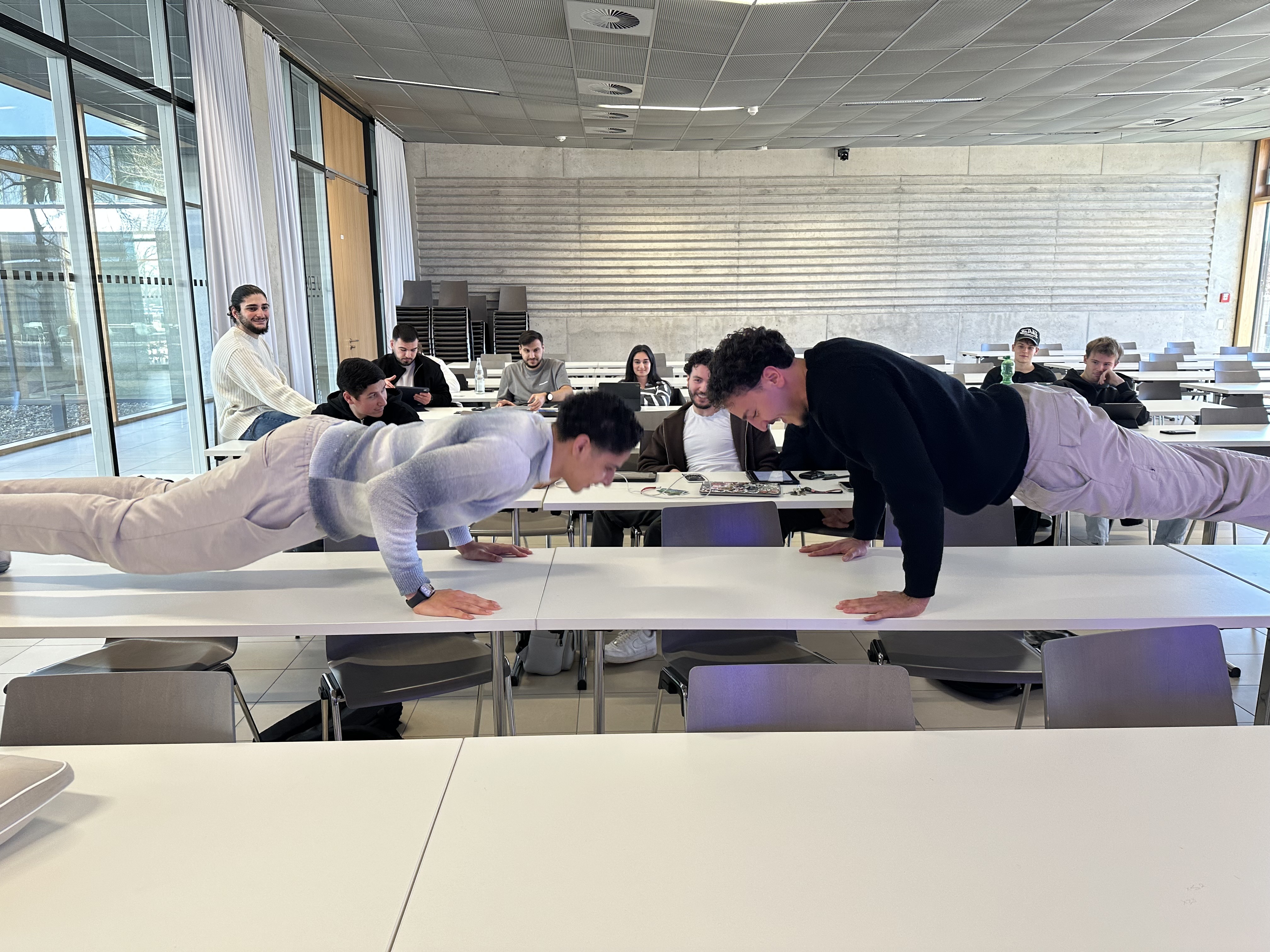 Foto 1 von 3: 2026-03 Bootcamp Elektrotechnik